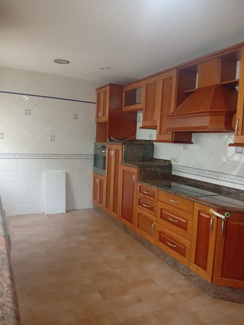 Cocina de Piso en venta en Jaén con Aire acondicionado, Trastero y Balcón