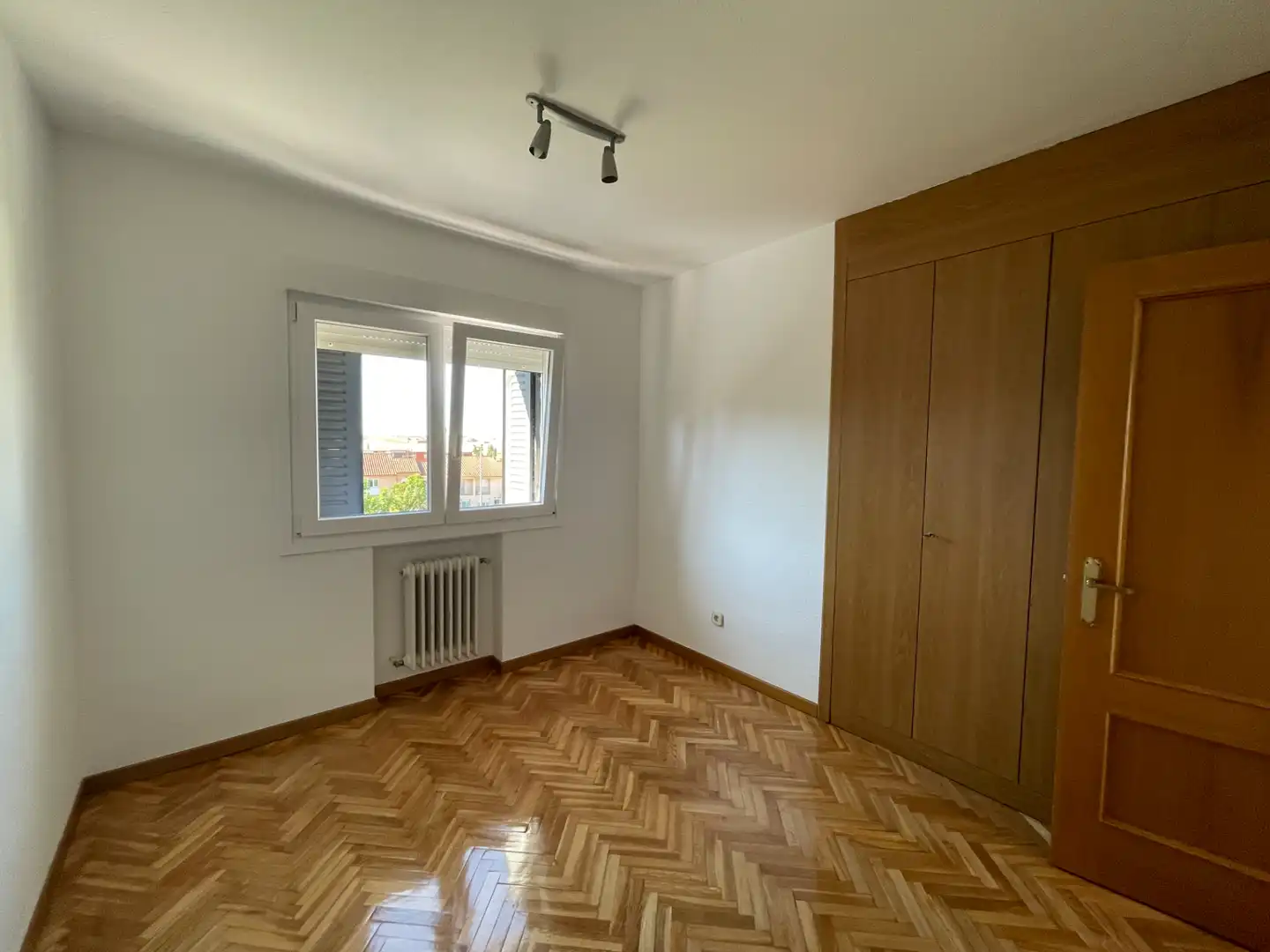 Habitación de Casa o chalet de alquiler en San Agustín del Guadalix con Aire acondicionado, Calefacción y Jardín privado