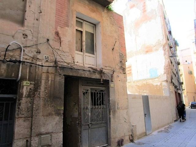 Local comercial en Venta en Montcada en Centre