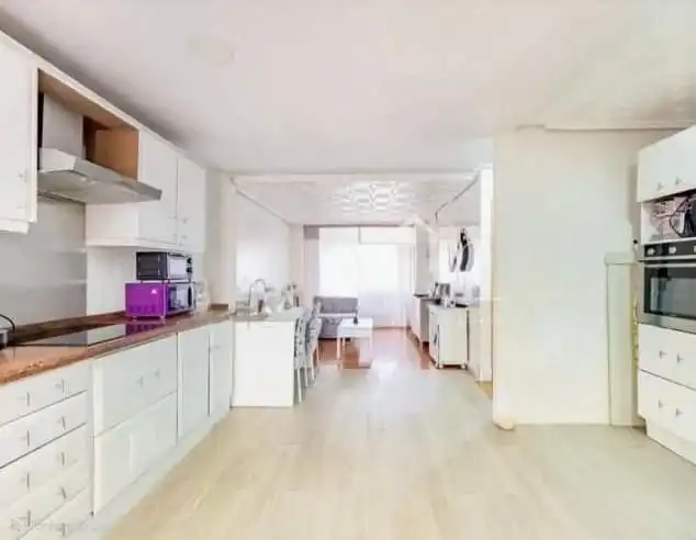 Cuina de Pis en venda en Riba-roja de Túria amb Aire condicionat, Terrassa i Moblat