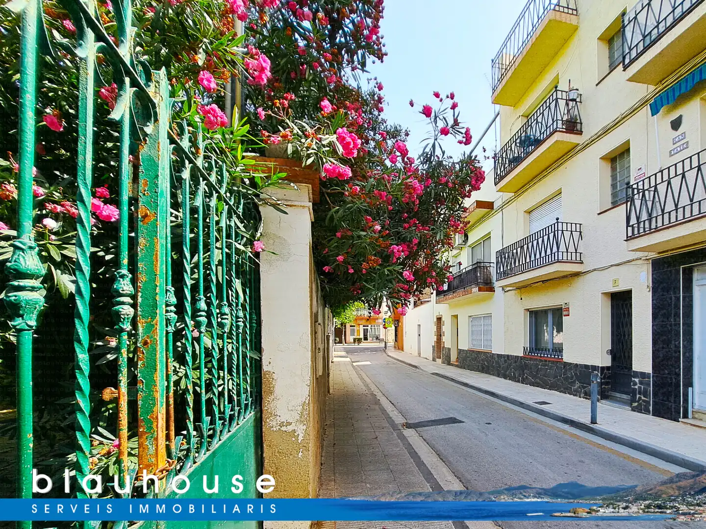 Vista exterior de Piso en venta en Llançà con Aire acondicionado