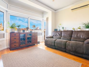 Flat with balcony for sale in Passeig Carles Padrós