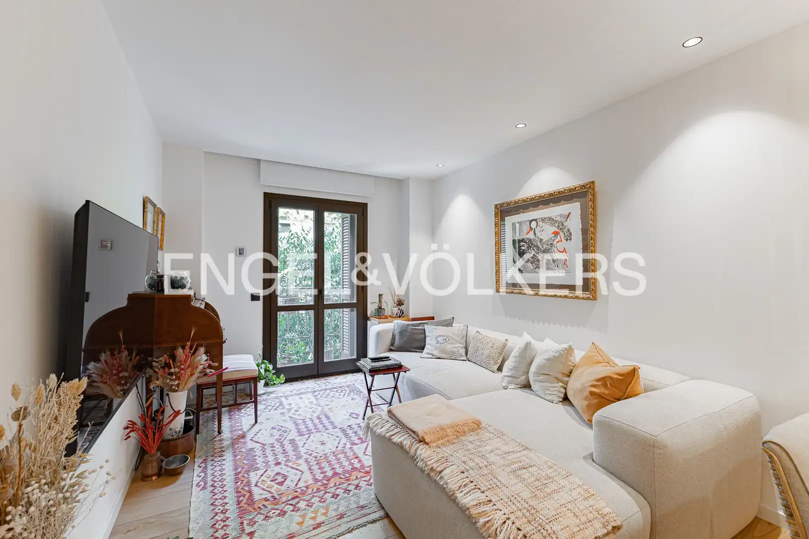Living room of Flat for rent in Barcelona  with Air Conditioner, Heating and Parquet flooring