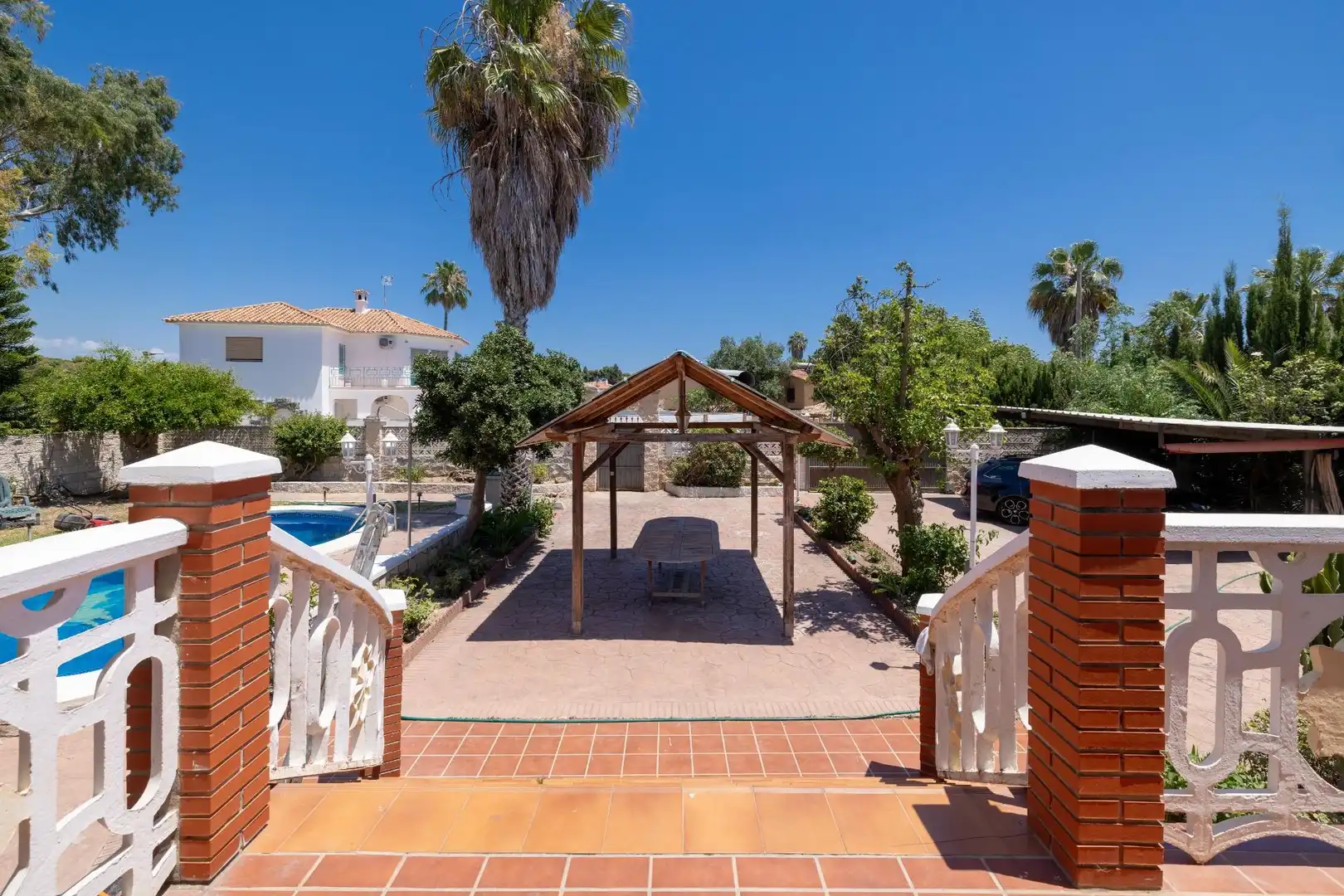 Außenansicht von Haus oder Chalet zum Verkauf in Málaga mit Klimaanlage, Terrasse und Abstellraum