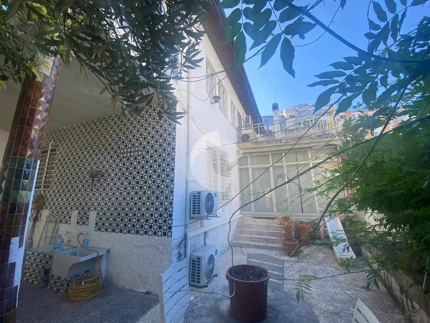 Außenansicht von Einfamilien-Reihenhaus zum Verkauf in Ourense Capital 