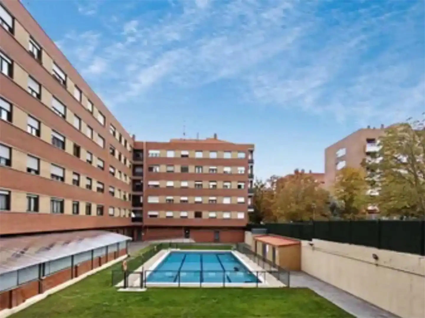 Außenansicht von Wohnung zum Verkauf in  Logroño mit Schwimmbad
