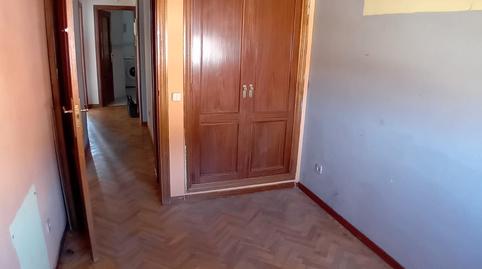 Foto 3 de Piso en venta en Calle Cabo Nicolás Mur, 30, San Isidro, Madrid