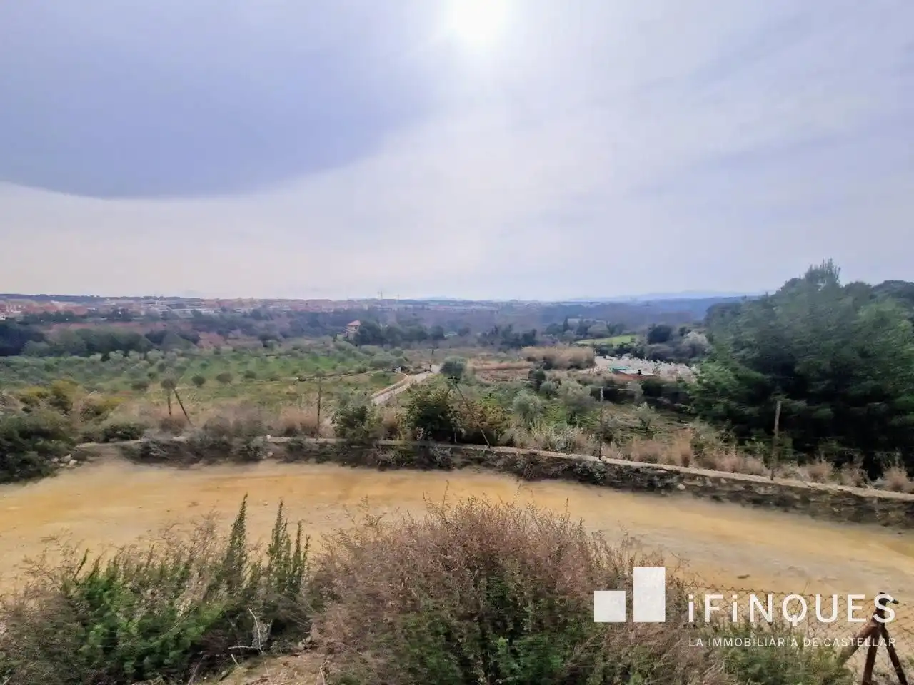 Land for sale in Castellar del Vallès