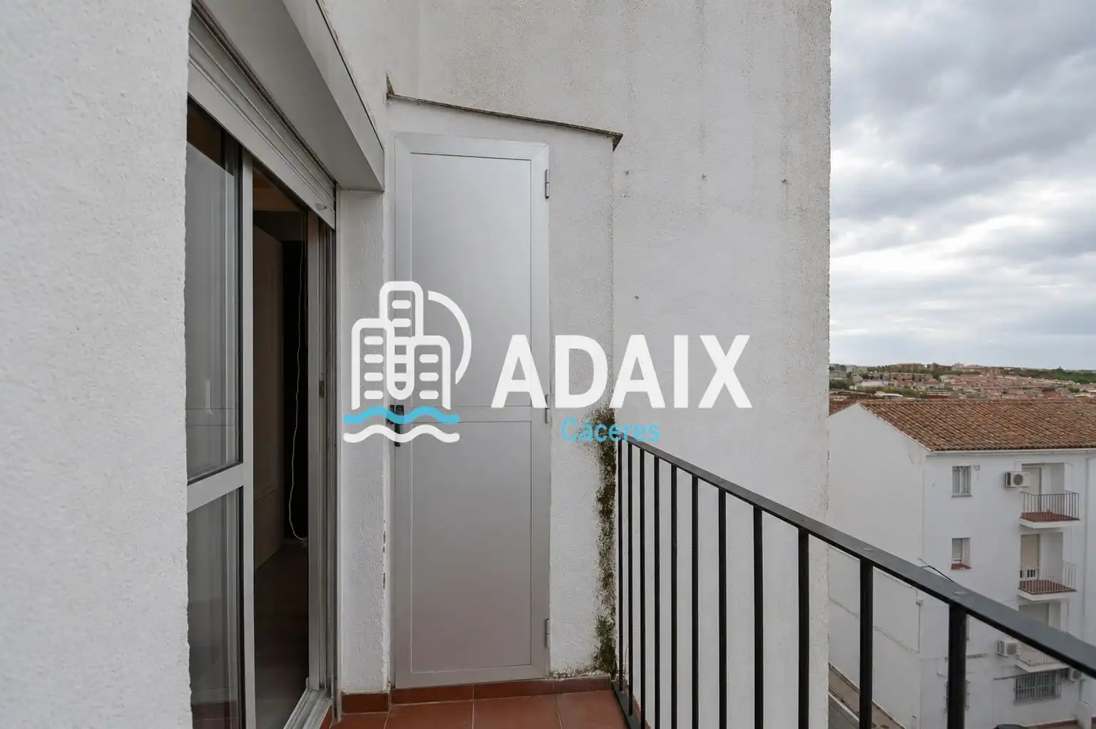 Flat for rent in Pintor Murillo, Casco Antiguo