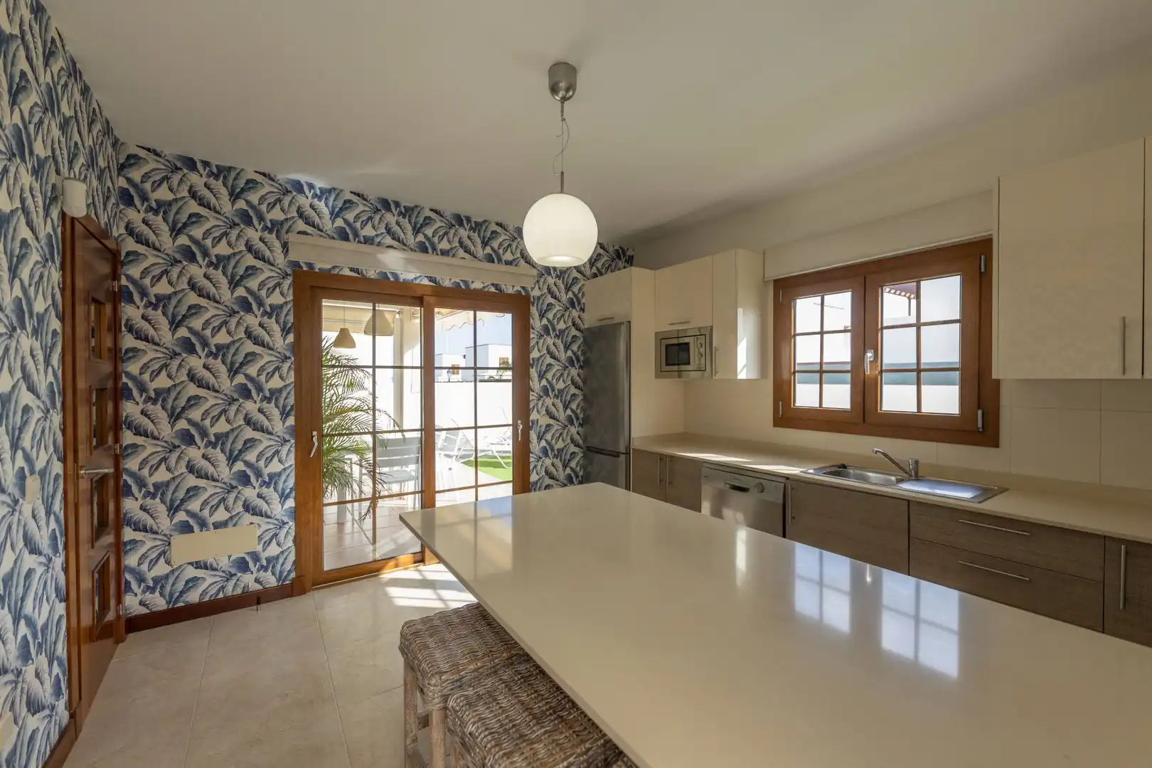 Cocina de Casa o chalet en venta en Teguise con Terraza, Piscina y Alarma