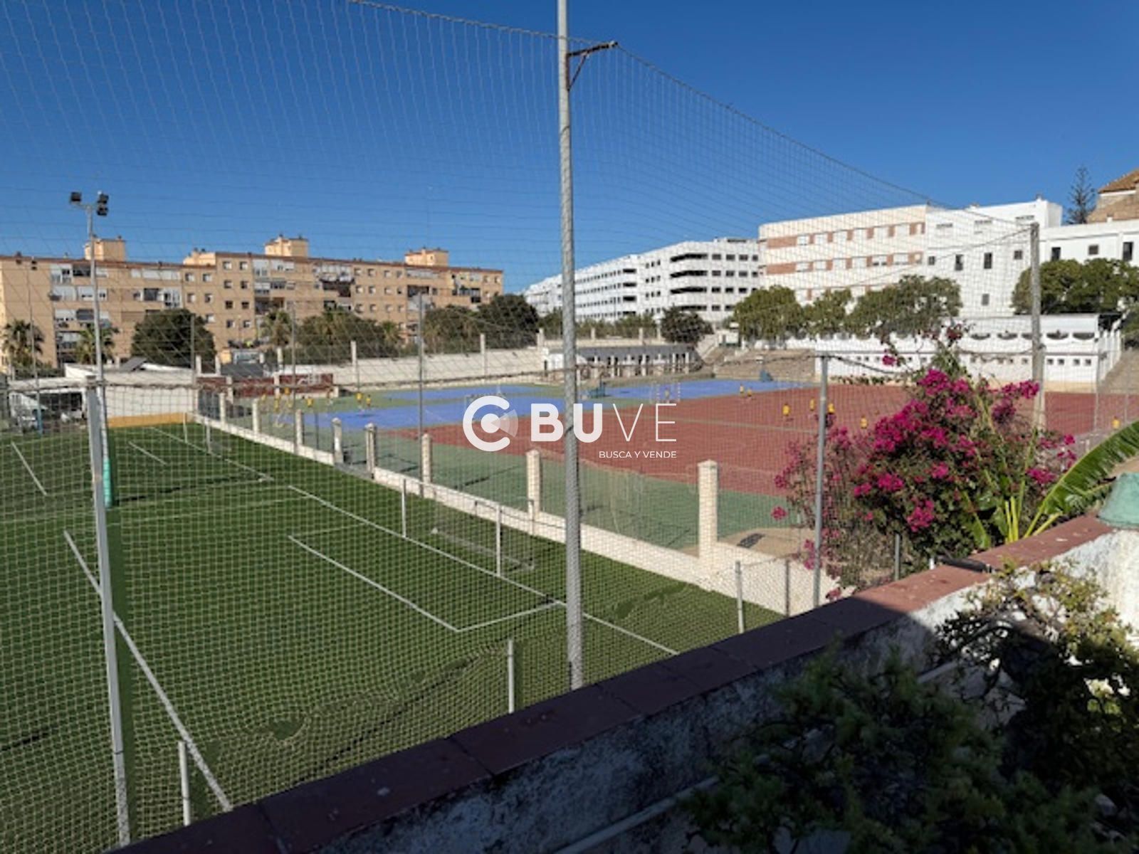 Parking de Casa adosada en venta en San Fernando con Terraza
