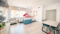 Sala d'estar de Casa o xalet en venda en  Córdoba Capital amb Aire condicionat, Calefacció i Jardí privat