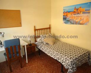 Flat to share in Calle Diego Serrano, 8, Ciudad Jardín - Zoco
