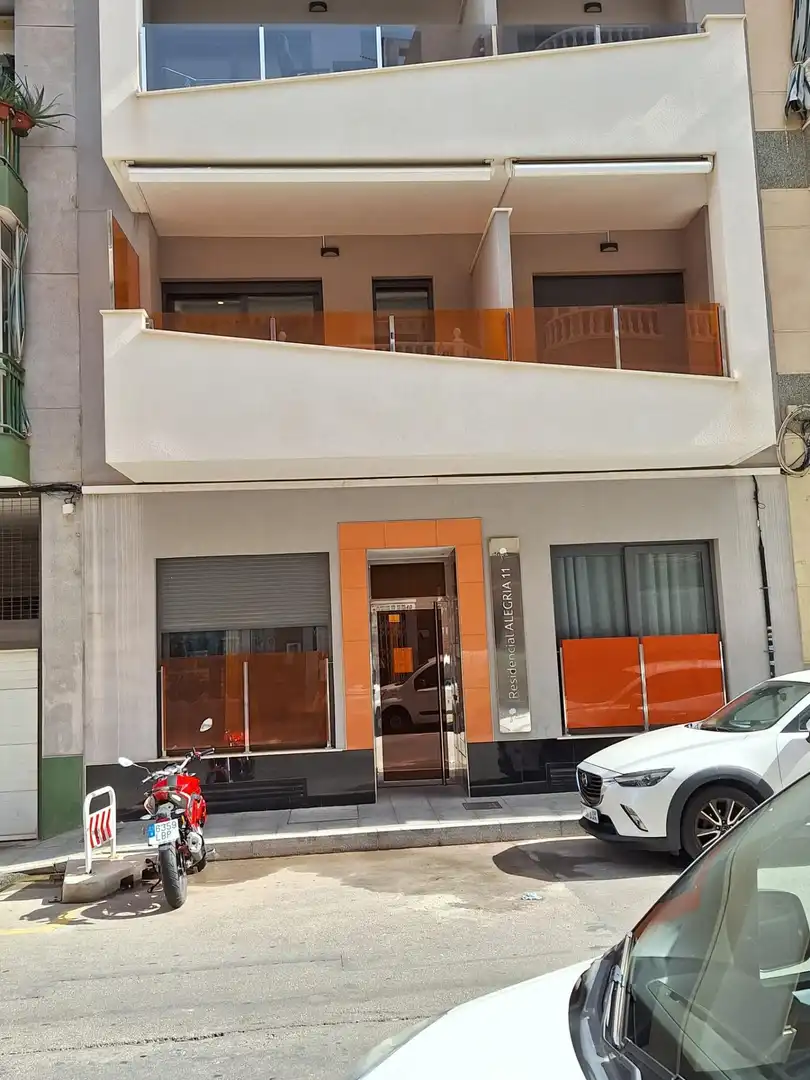 Apartamento con terraza en venta en Calle FRAGATA, imagen 4
