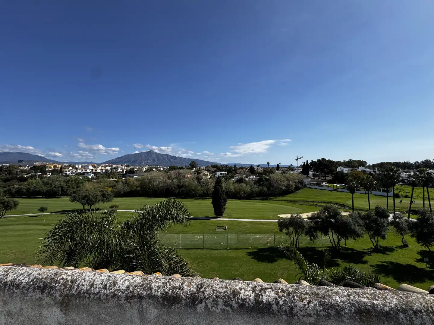 Vista exterior de Ático en venta en Marbella con Aire acondicionado, Calefacción y Terraza