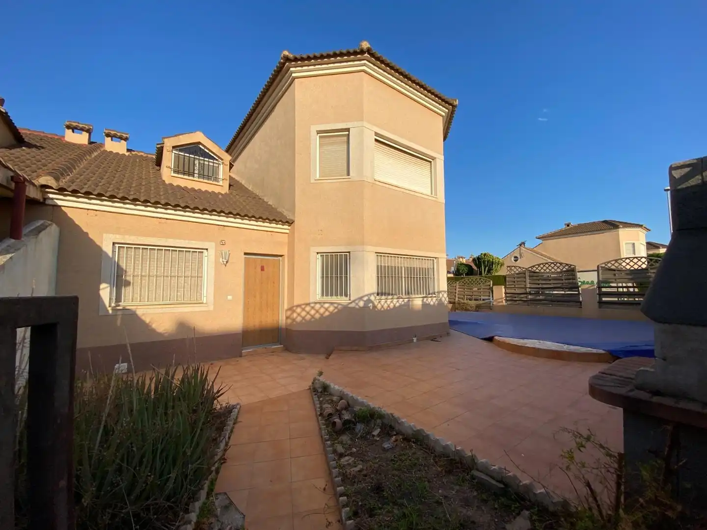 Chalet con piscina en venta en DE CURIE