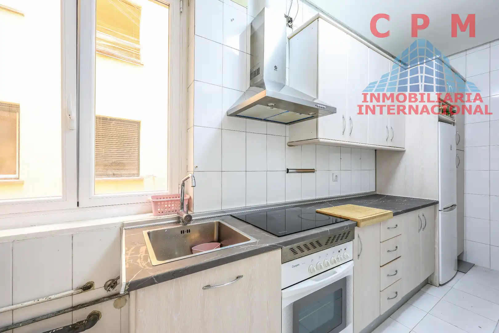 Cocina de Piso de alquiler en Madrid con Calefacción, Parquet y Amueblado