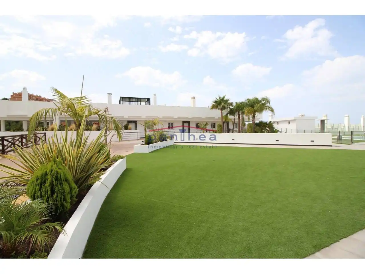 Terraza de Piso en venta en Rincón de la Victoria con Aire acondicionado, Terraza y Piscina comunitaria