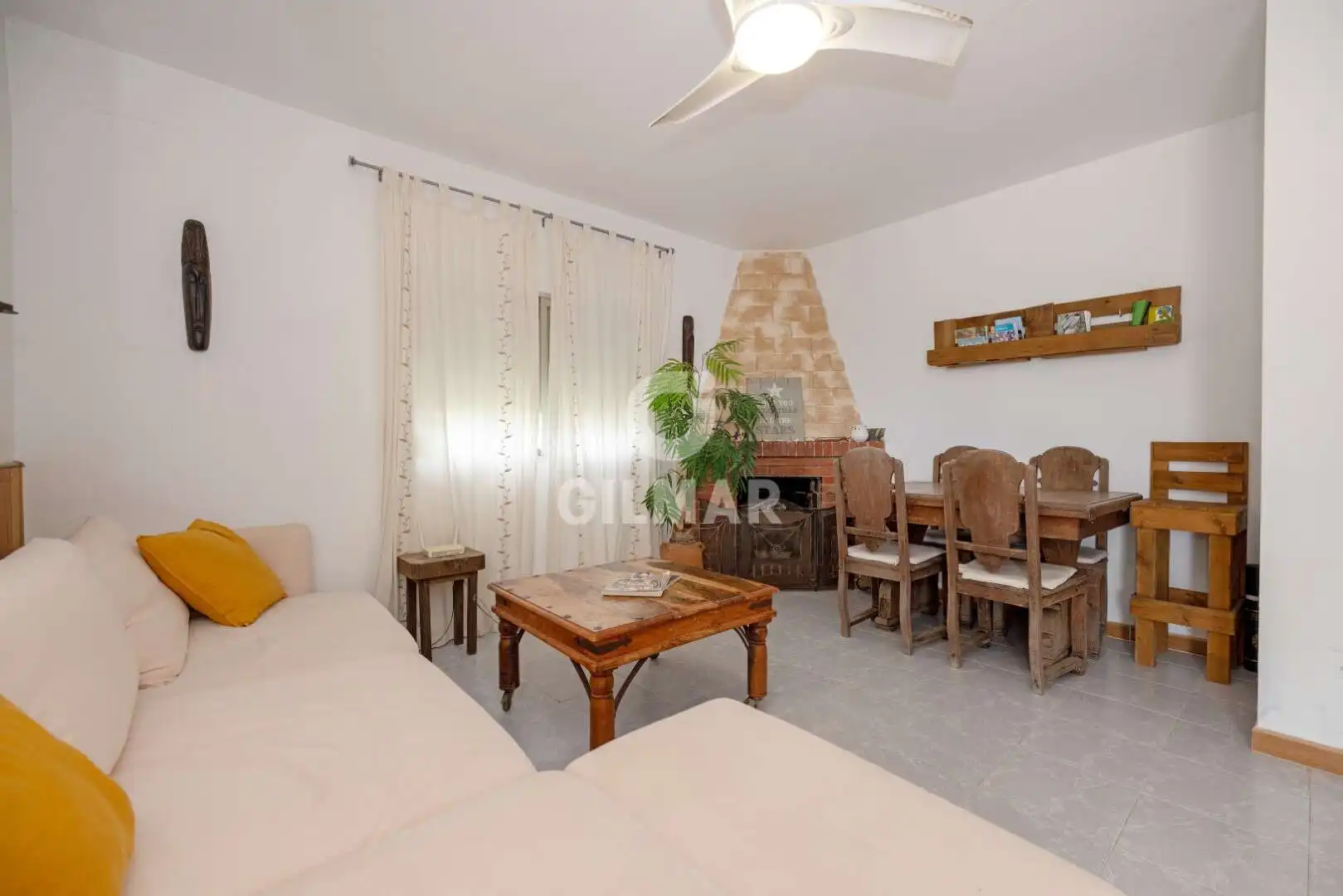 Sala d'estar de Casa o xalet en venda en Chiclana de la Frontera amb Jardí privat i Piscina