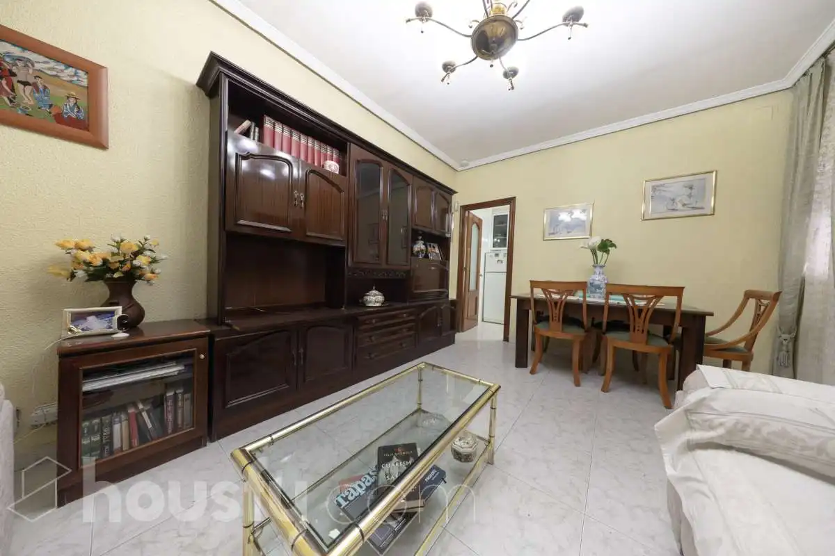 Sala d'estar de Casa o xalet en venda en Puente de Vallecas
