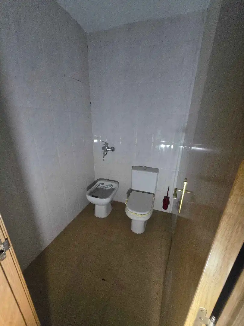 Baño de Local en venta en Coslada con Aire acondicionado