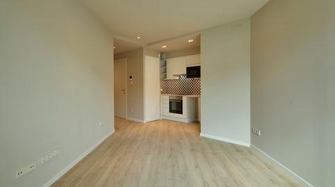 Foto 3 de Pis de lloguer a  Calle Valencia, 593-, El Camp de l'Arpa del Clot, Barcelona