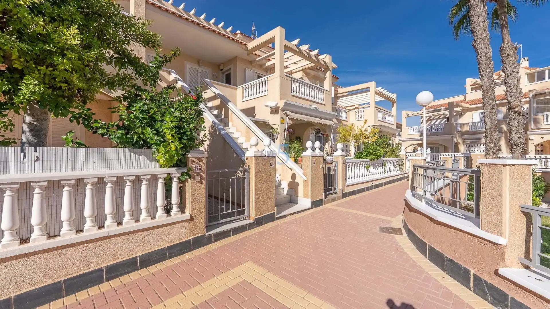 Pis amb terrassa en venda a Orihuela Costa
