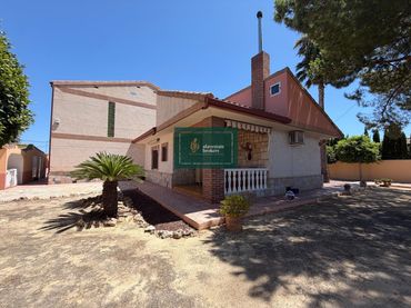 Villa à vendre à OVIDIO