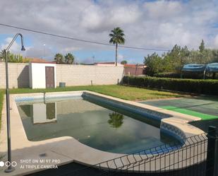 Swimming pool of House or chalet for sale in Dos Hermanas  with Private garden, Storage room and Internet