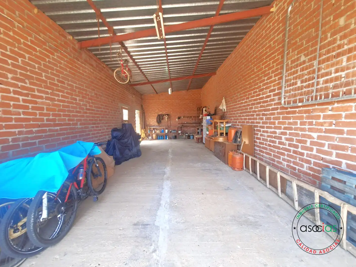 Detached homes for sale in Sahagún  with Heating, Private garden and Storage room