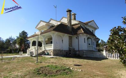 Vista exterior de Casa o xalet en venda en Marugán amb Terrassa