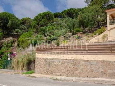 Terreni e lotti in vendita a Serra Brava