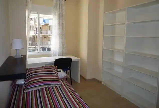 Bedroom of Flat for rent in Granada  with Furnished