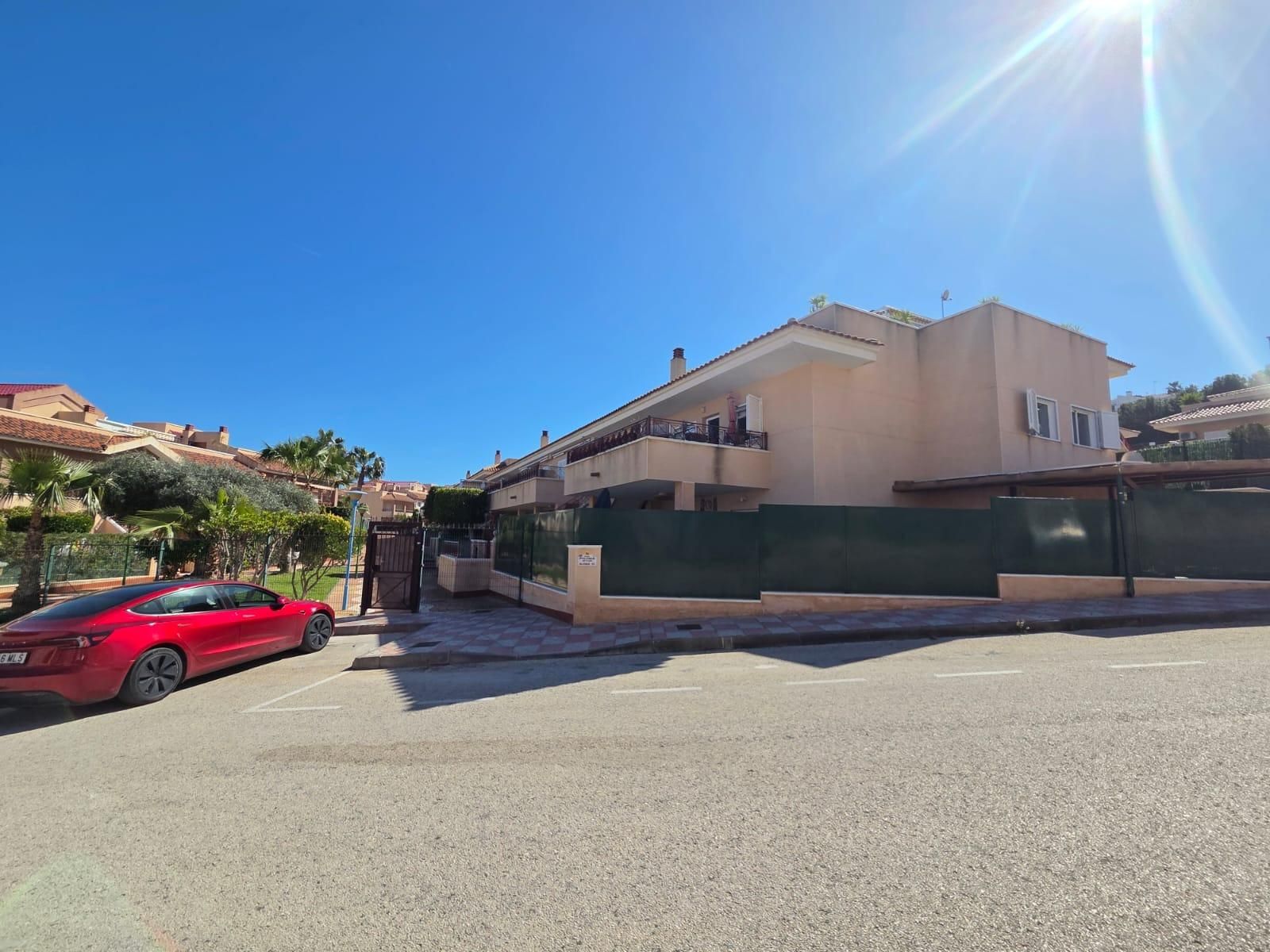 Vista exterior de Apartamento en venta en Santa Pola con Terraza, Amueblado y Alarma