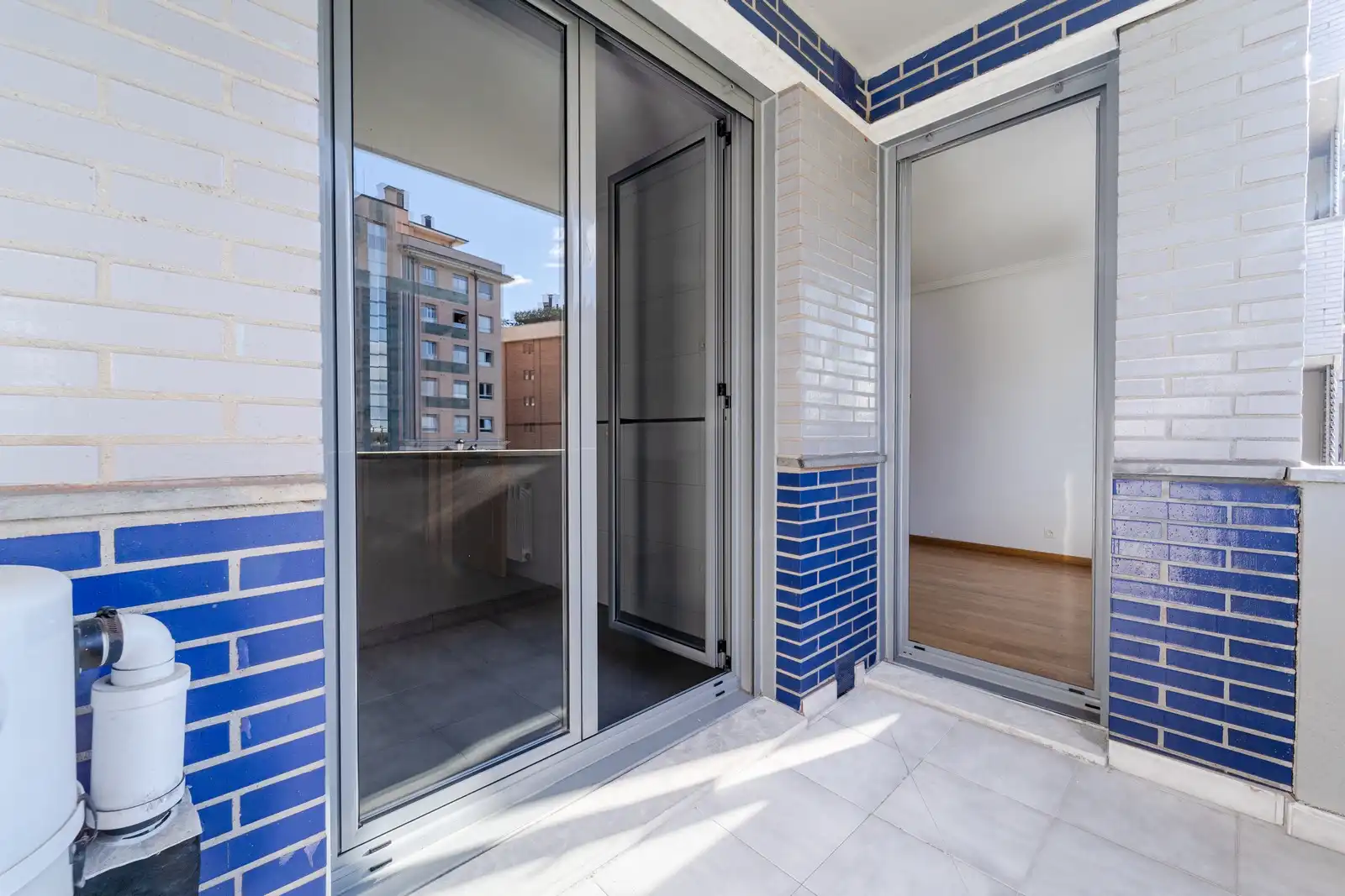 Terrassa de Pis en venda en Oviedo  amb Aire condicionat, Terrassa i Traster