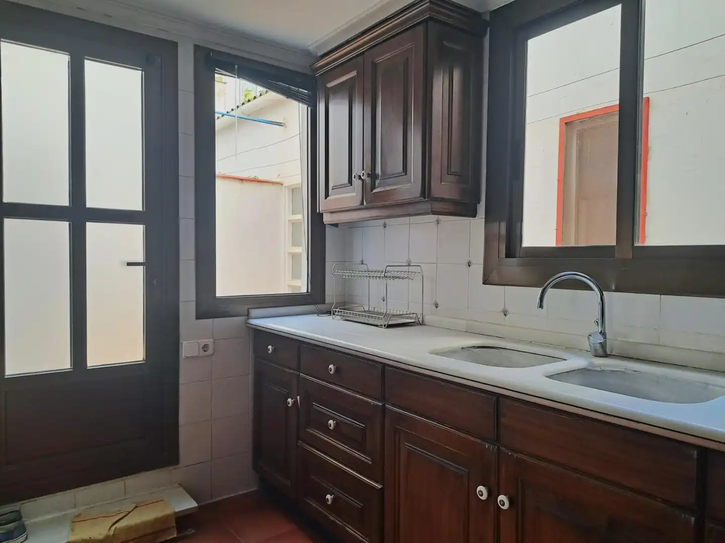 Kitchen of Flat for sale in Requena  with Heating, Parquet flooring and Terrace