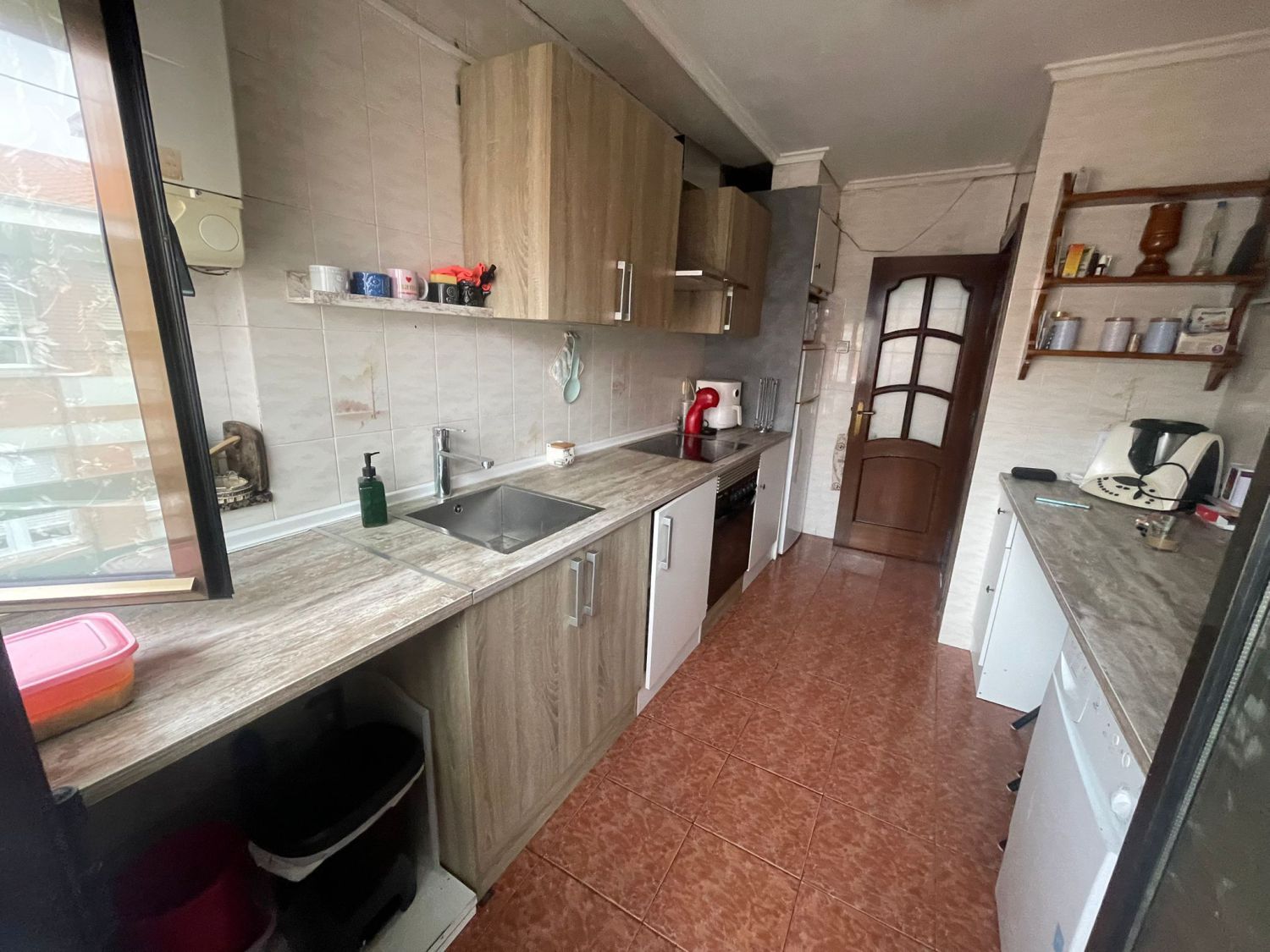 Cocina de Piso en venta en Gijón  con Calefacción y Balcón