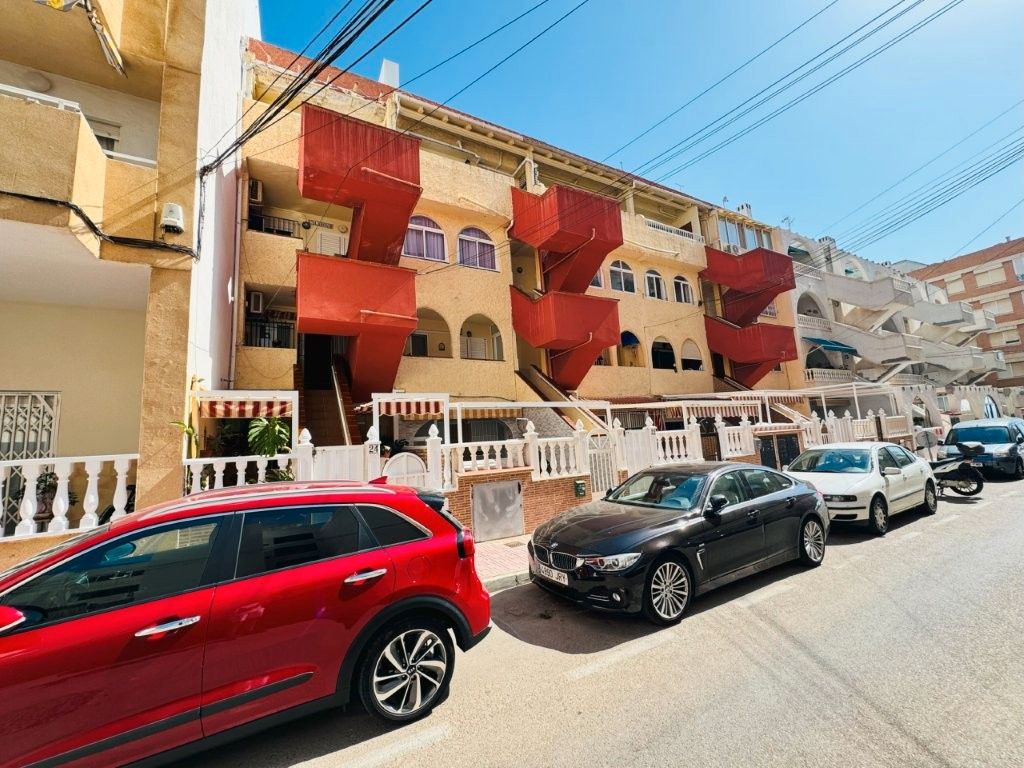 Exterior view of Apartment for sale in Torrevieja  with Terrace, Furnished and Washing machine