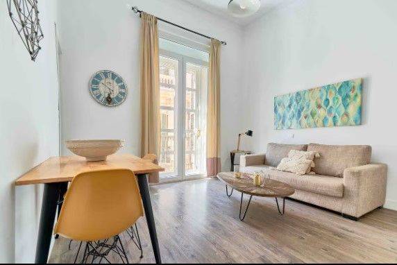 Piso en Alquiler en ÁNGEL en Centro Histórico