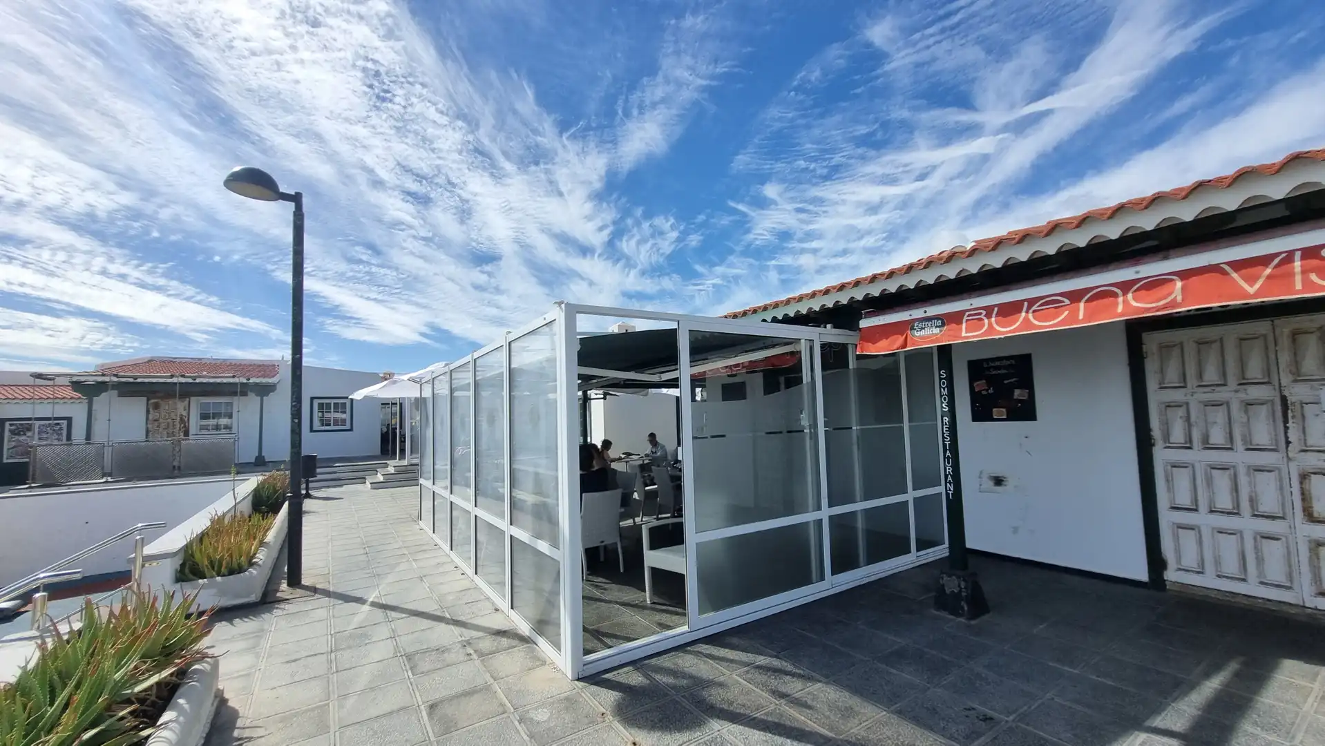 Vista exterior de Local en venda en Arico amb Alarma