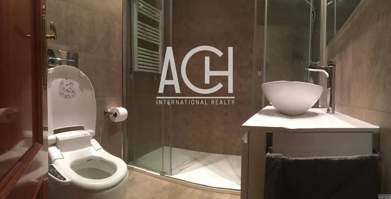 Flat for rent in CALLE JULIO URQUIJO, San Pedro de Deusto - La Ribera
