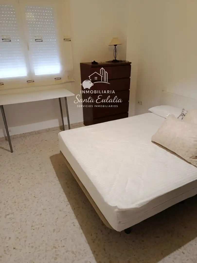 Bedroom of Flat for sale in Mérida  with Air Conditioner, Heating and Storage room