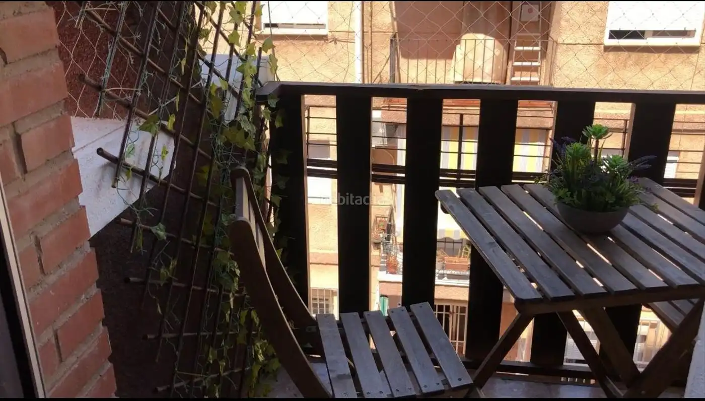 Flat with lift for sale in Calle Gabriel Miró 4