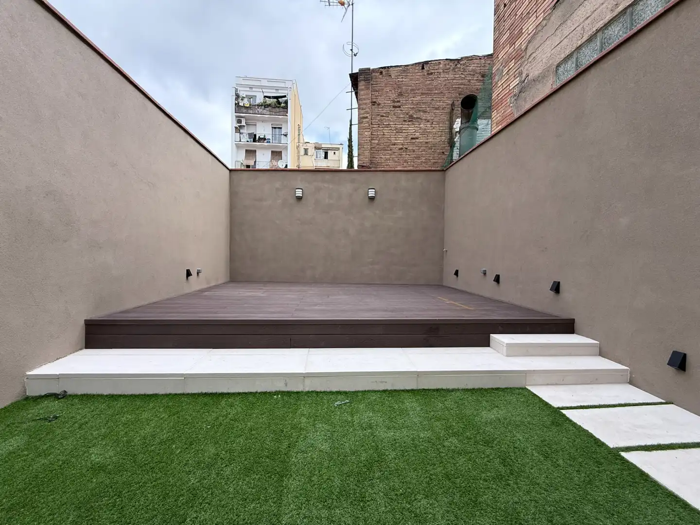 Terrassa de Planta baixa en venda en Barcelona amb Aire condicionat, Calefacció i Jardí privat