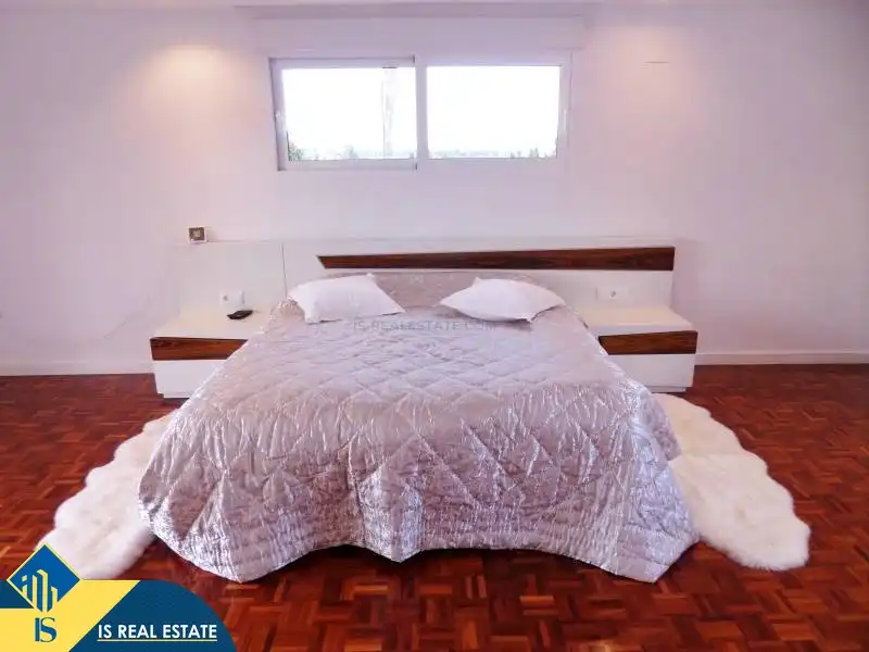 Dormitori de Casa o xalet en venda en Alicante / Alacant amb Terrassa, Moblat i Piscina comunitària