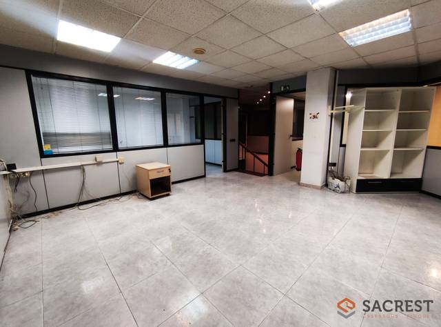 Local comercial en Venta en Carrer de Francesc Layret en Can Borrell