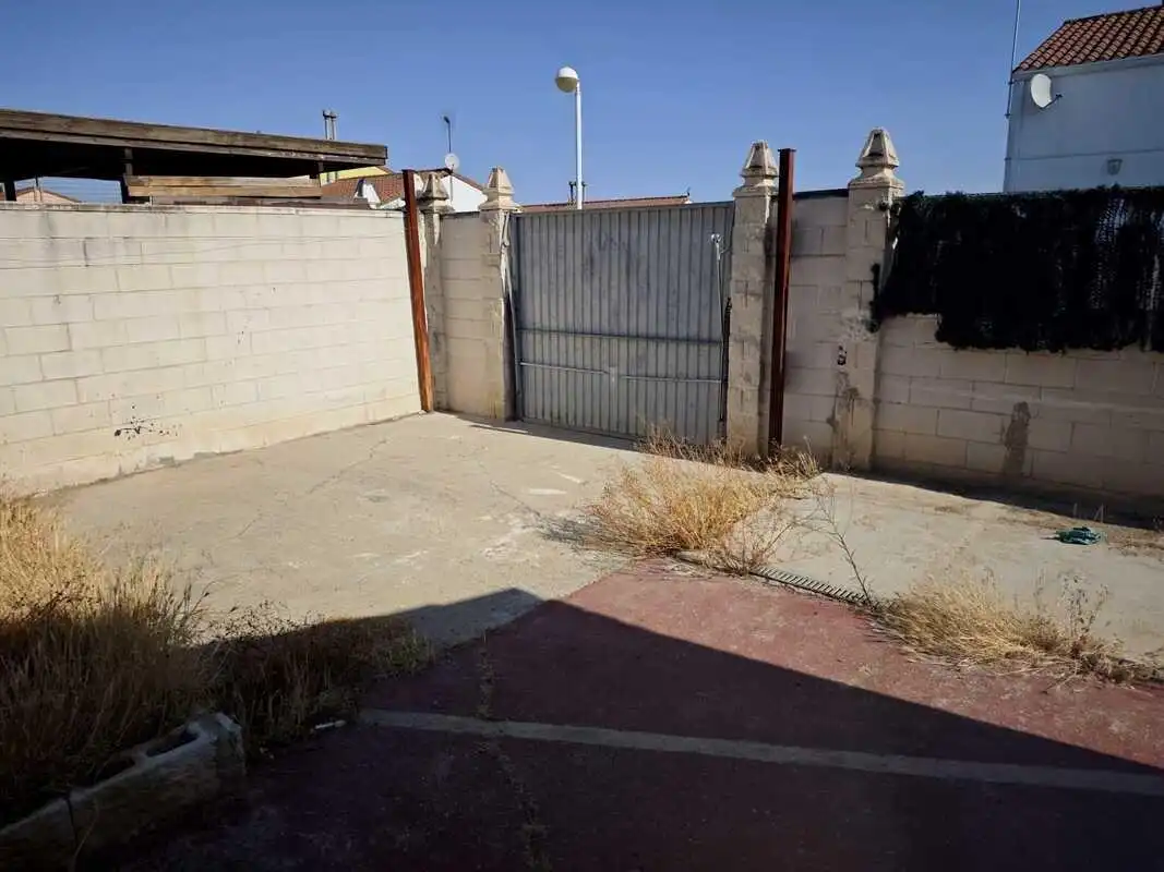 Chalet con piscina en venta en Calle MARTIN I, imagen 13