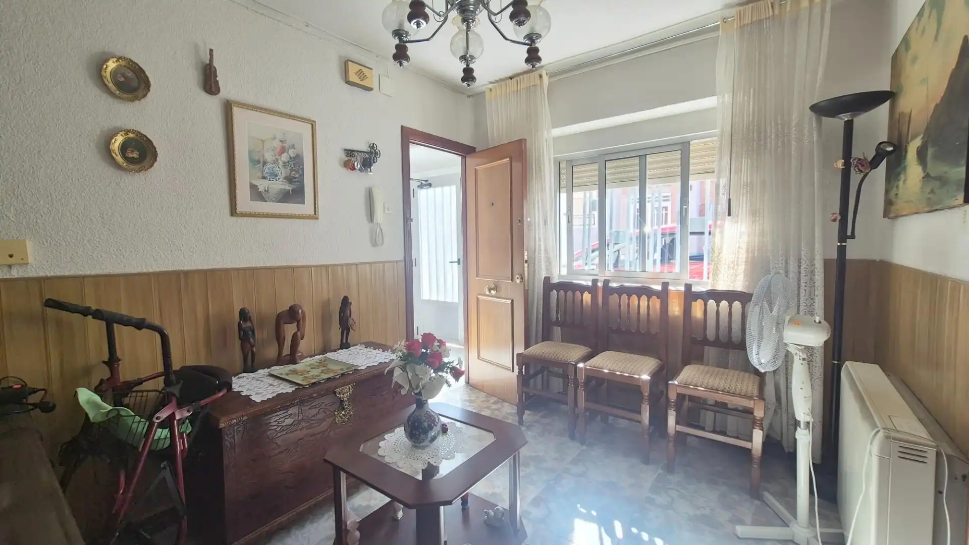 Sala d'estar de Pis en venda en Salamanca amb Calefacció