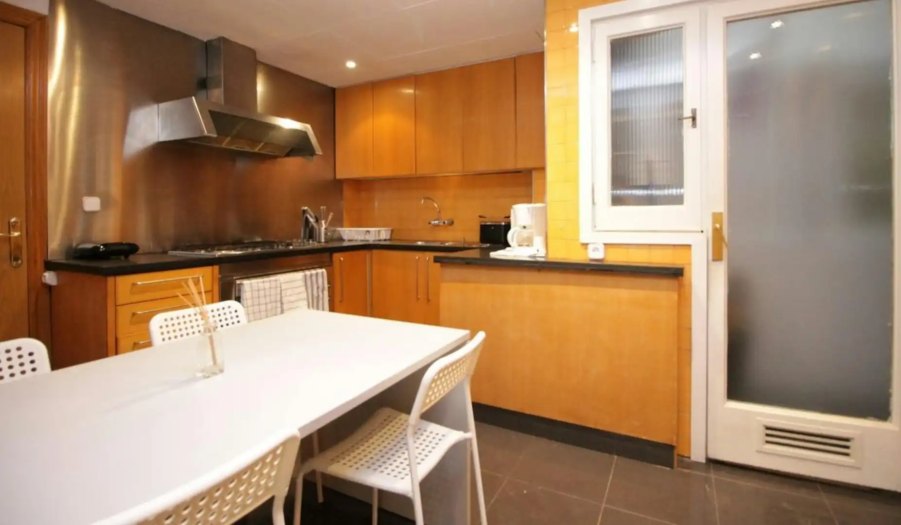 Kitchen of Flat for share in Barcelona  with Furnished and Washing machine