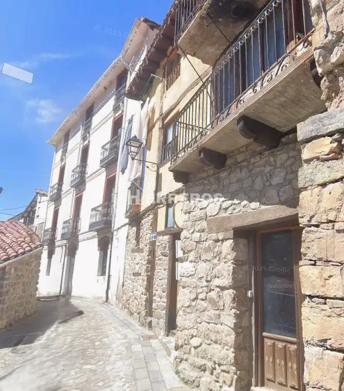 Vista exterior de Casa o xalet en venda en Cabezón de Cameros amb Calefacció, Traster i Moblat